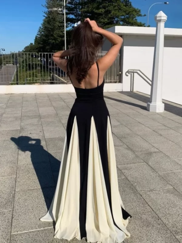 Chic Black and White Backless Maxi Dress - Image 2