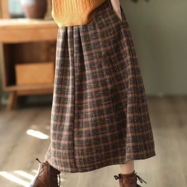 Elegant Vintage Plaid Midi Skirt with Pockets - Image 3