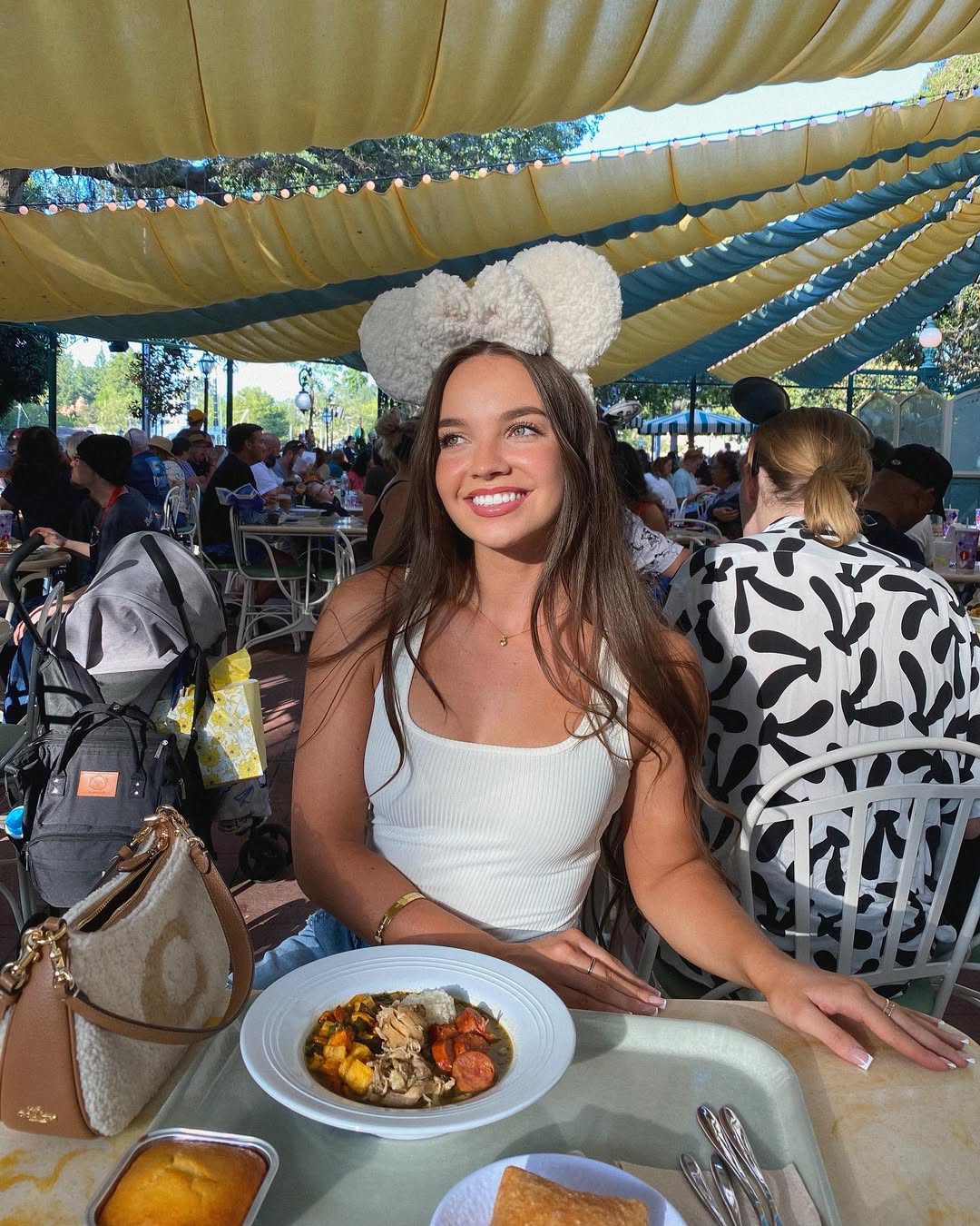 Chic Disney Outfit for Winter Dining