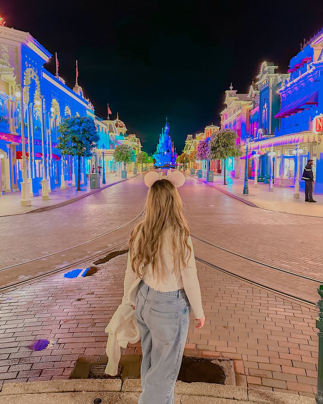 Cozy and Cute Disney Park Aesthetic Outfit