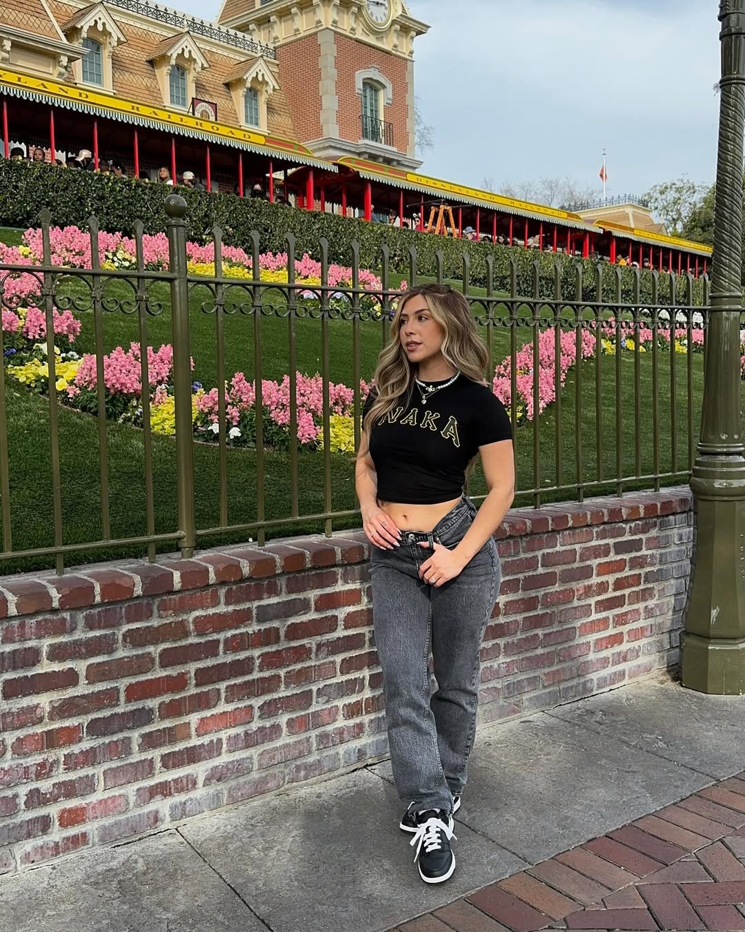 Casual Disney Outfit Perfect for Day Trips