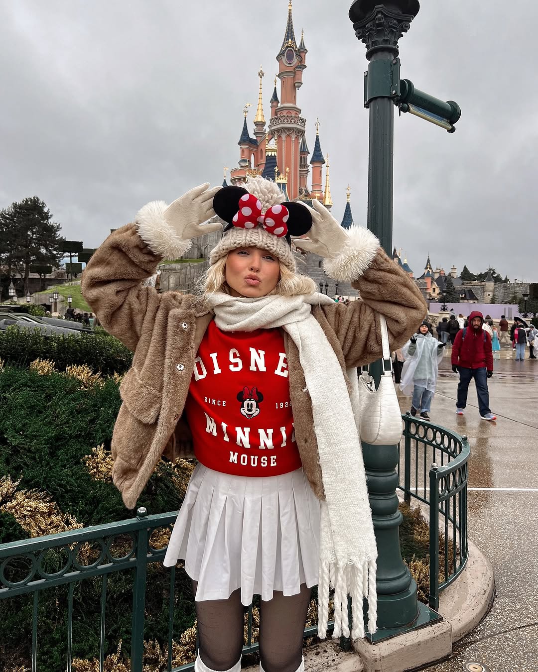 Cozy Minnie Mouse Inspired Disney Outfit