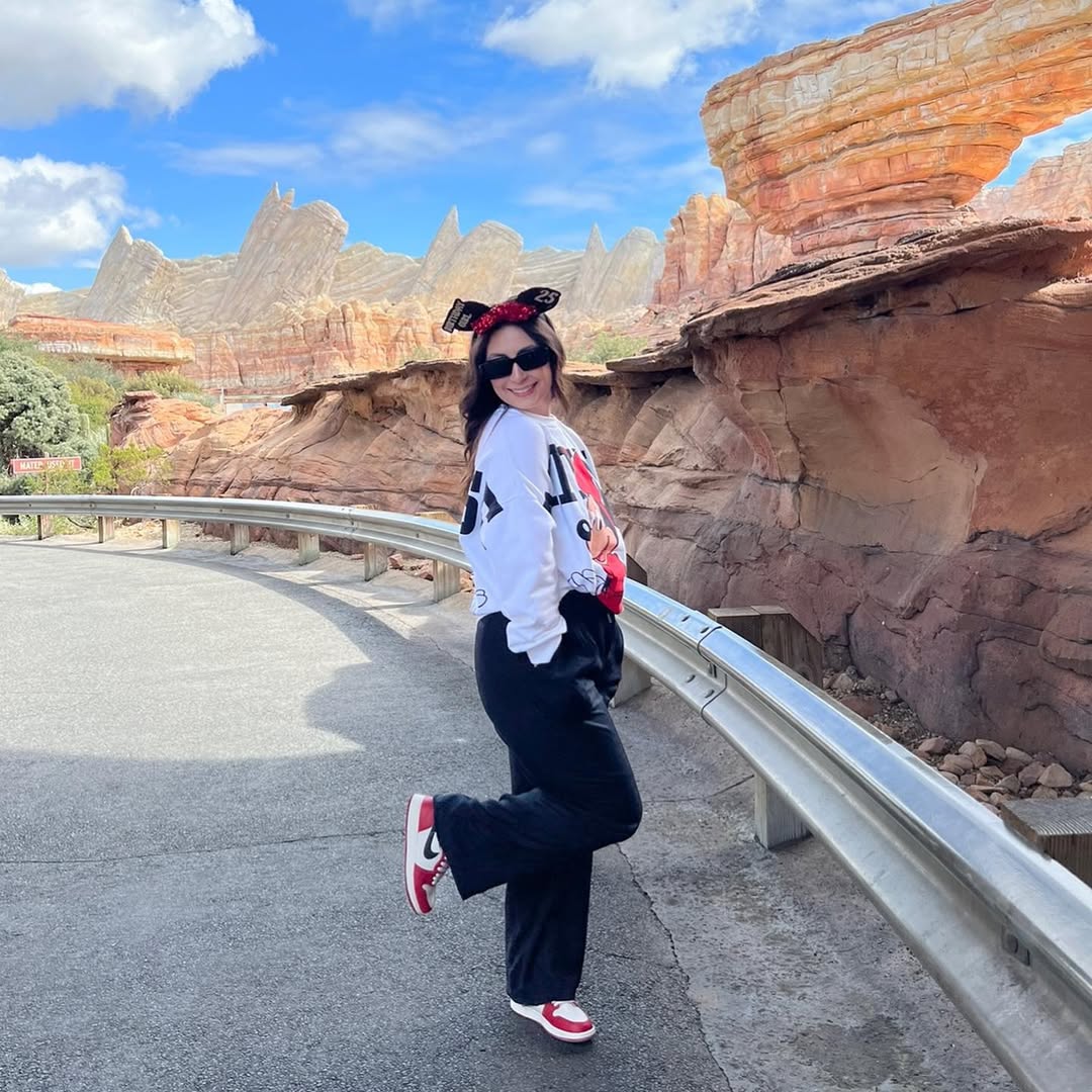 Chic Winter Disney Park Outfit Inspiration