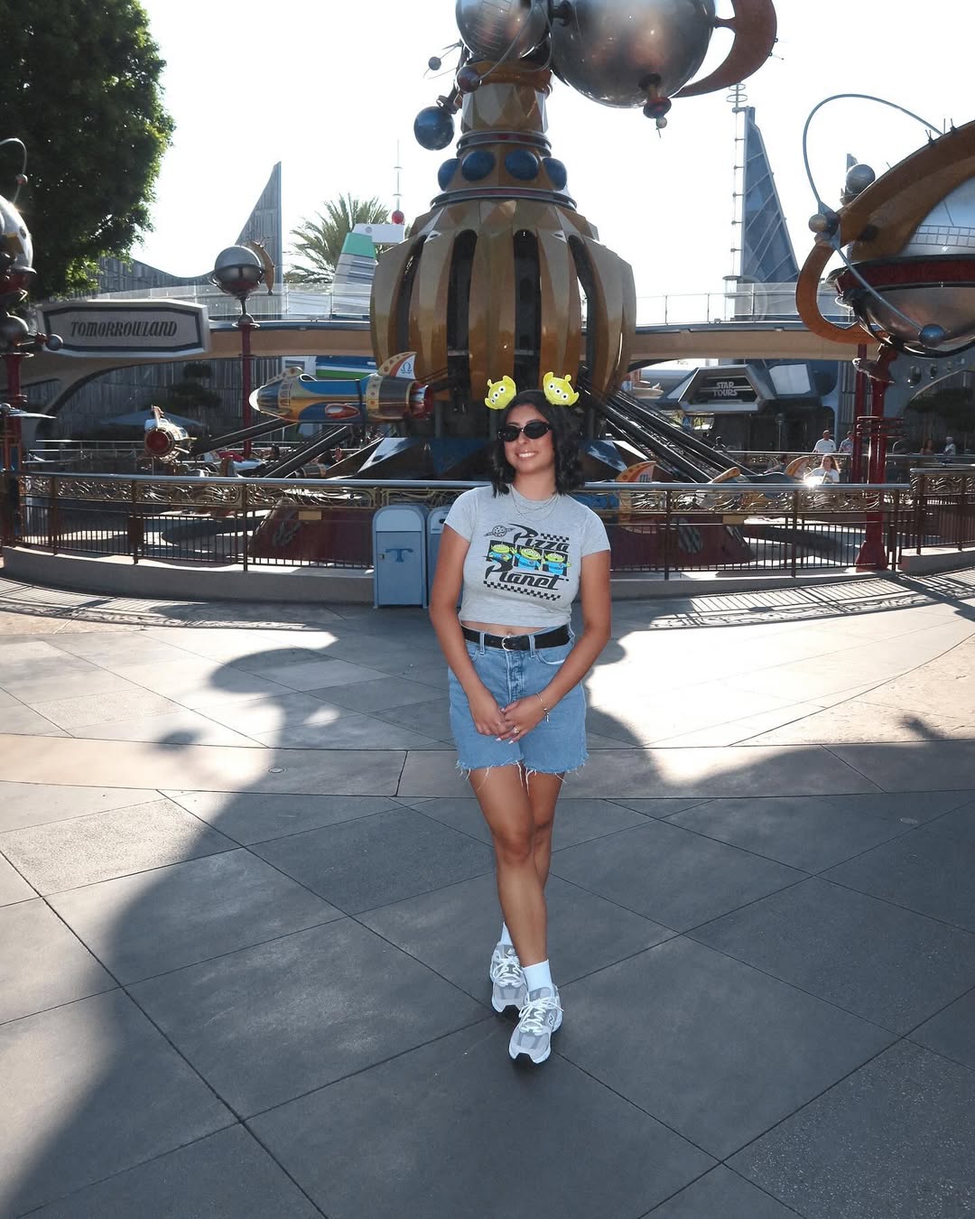 Fun and casual Disney bound outfit for summer