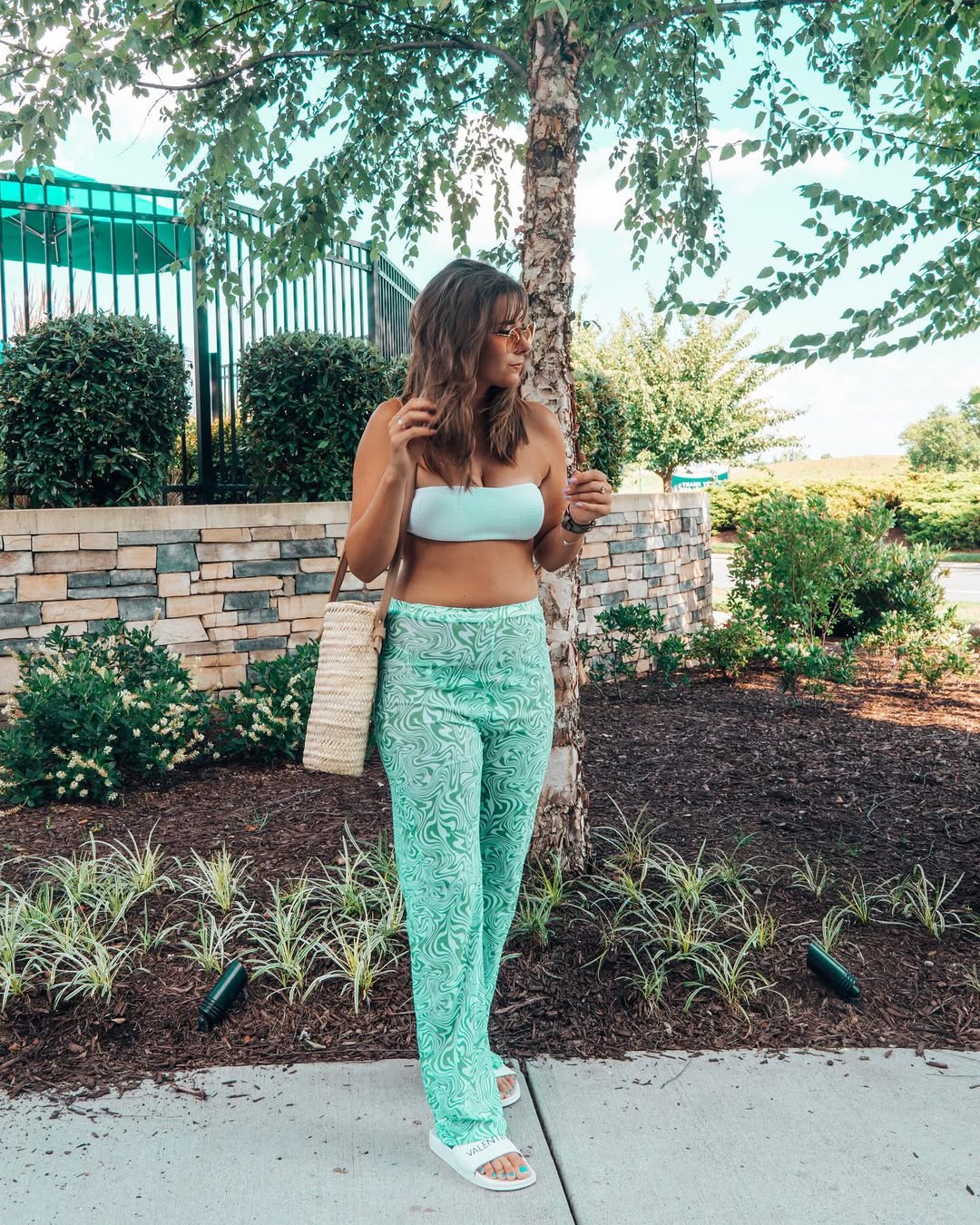 Chic Summer Vibes with Green Pants