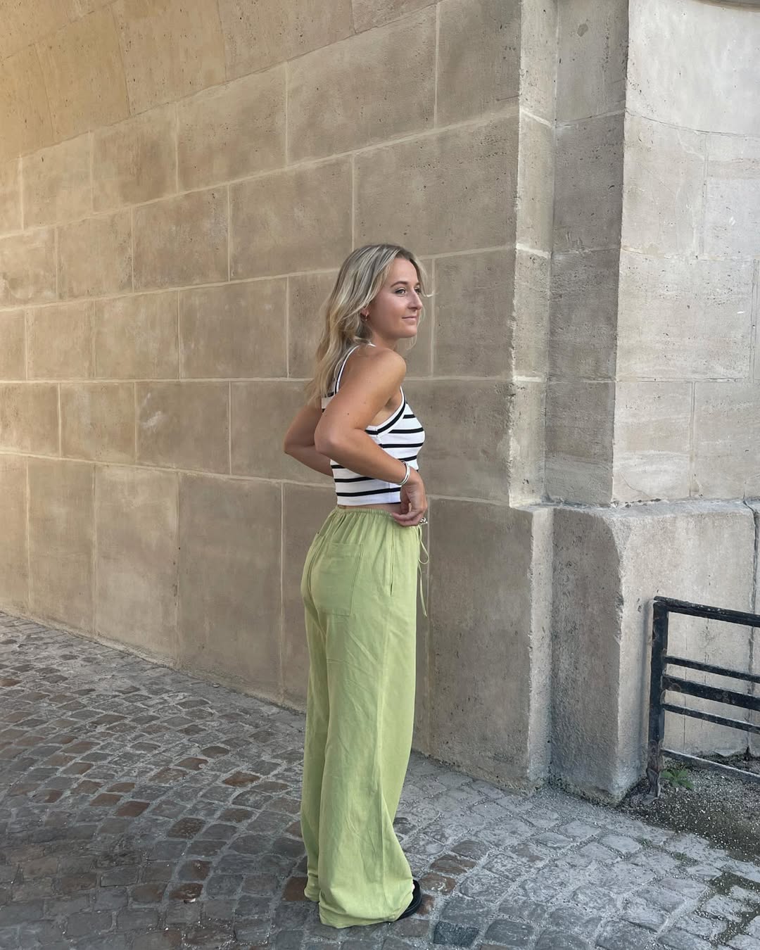 Chic summer look with green wide-leg pants