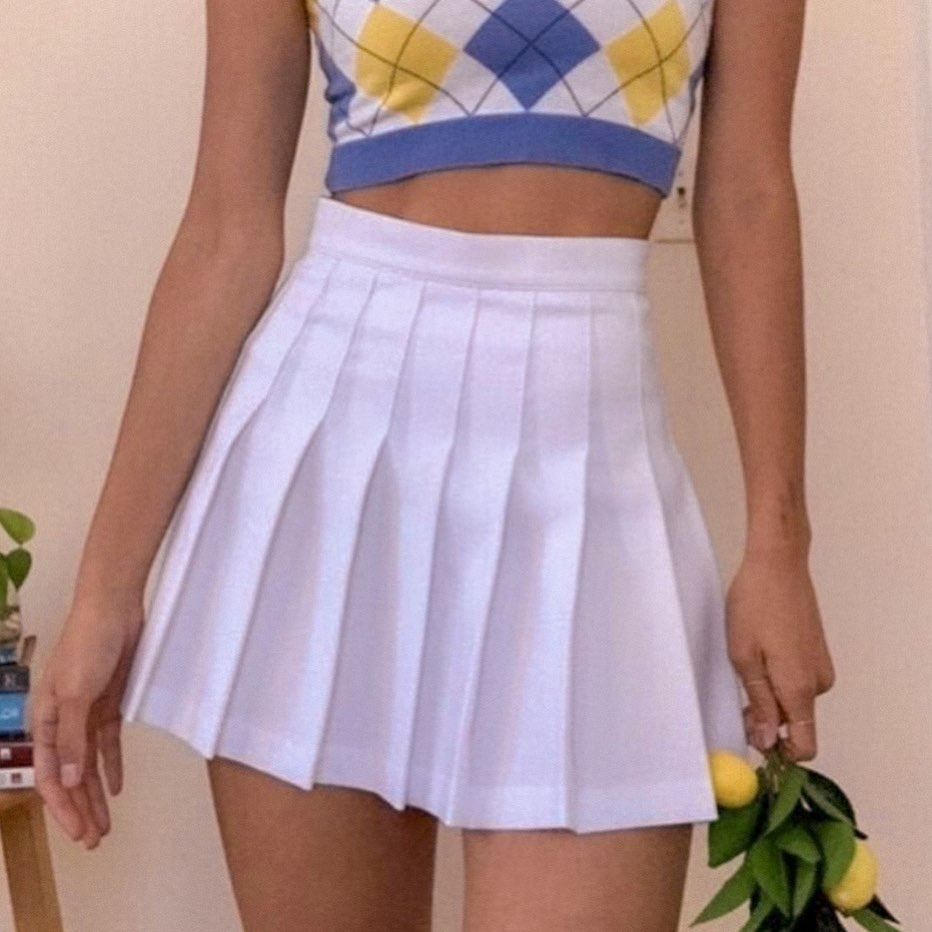 Chic Preppy Style with Tennis Skirt