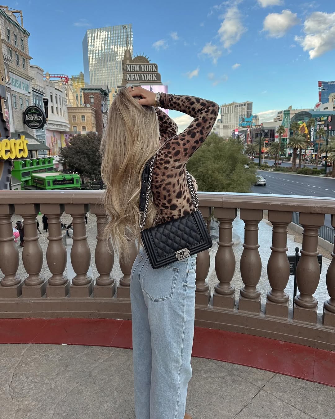 Chic leopard look for a Vegas night out