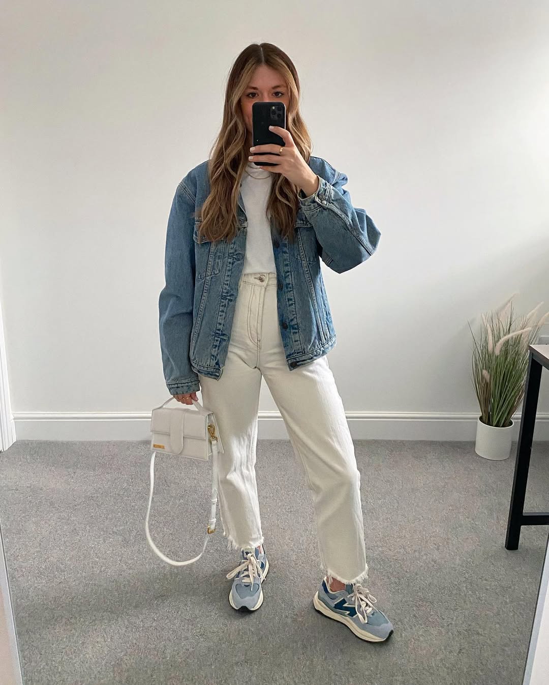 Stylish and Casual New Balance Outfit Inspiration