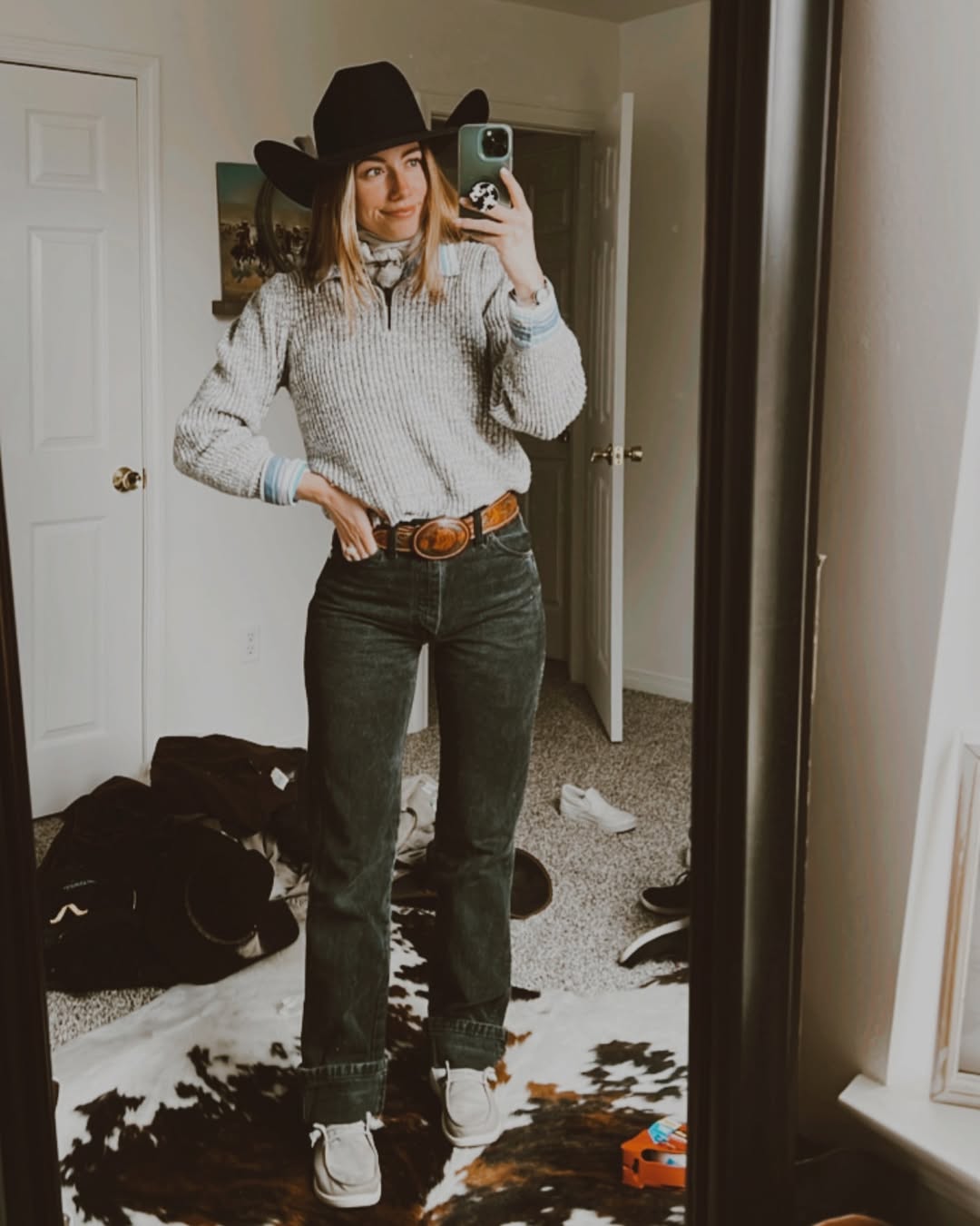 Chic cowgirl style with relaxed vibes